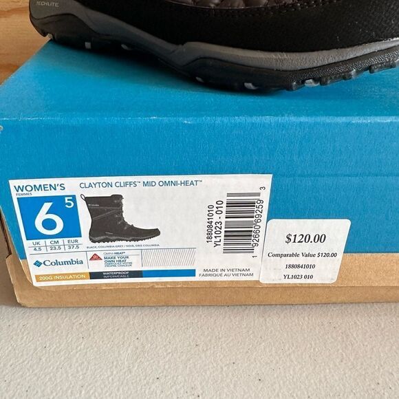 New Columbia winter/Ski Boots - Picture 2 of 3